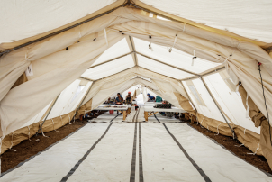 Additional tents set up at the MSF cholera treatment centre in Munigi