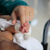 Neugeborenes im Al Jamhouri Krankenhaus Jemen