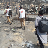 Unsere Mitarbeiter im Camp Coxs Bazar nach einem Brand