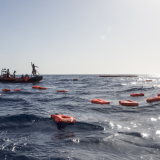 Sea Watch Mittelmeer Rettungsweste Solidarität